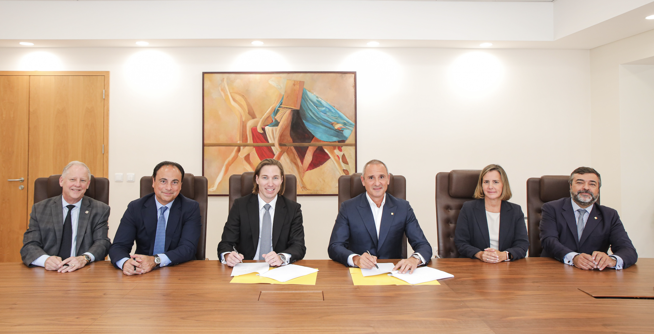 La très jeune Fintech portugaise RAUVA, acquiert Banco Empresas Montepio pour 30 millions d'euros et devient l'une des premières licornes du Portugal.