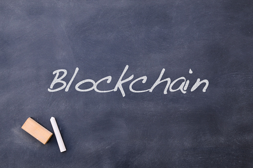 Finyear lance une rubrique #Blockchain & Distributed Ledger Technology